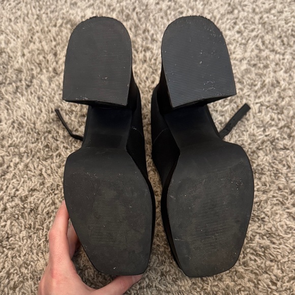 Nasty Gal Black Platform Mary Jane Shoes - Picture 8 of 8